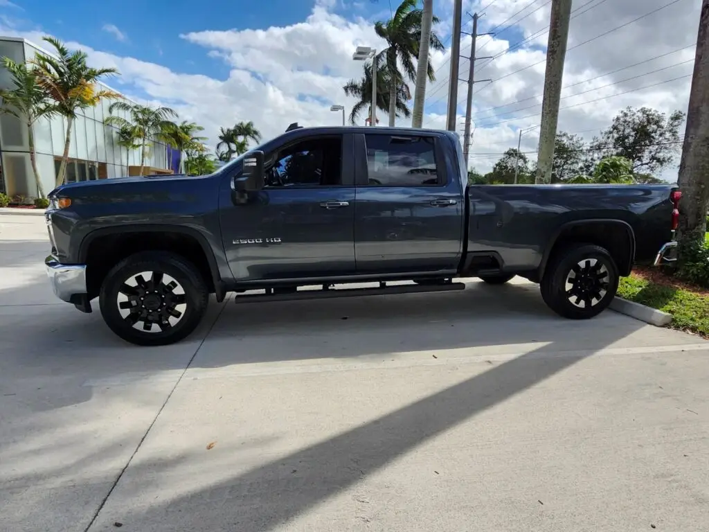 Documenting the market impact of side-impact repairs on a 2020 Chevrolet Silverado 2500 HD for a diminished value appraisal Davie Florida.