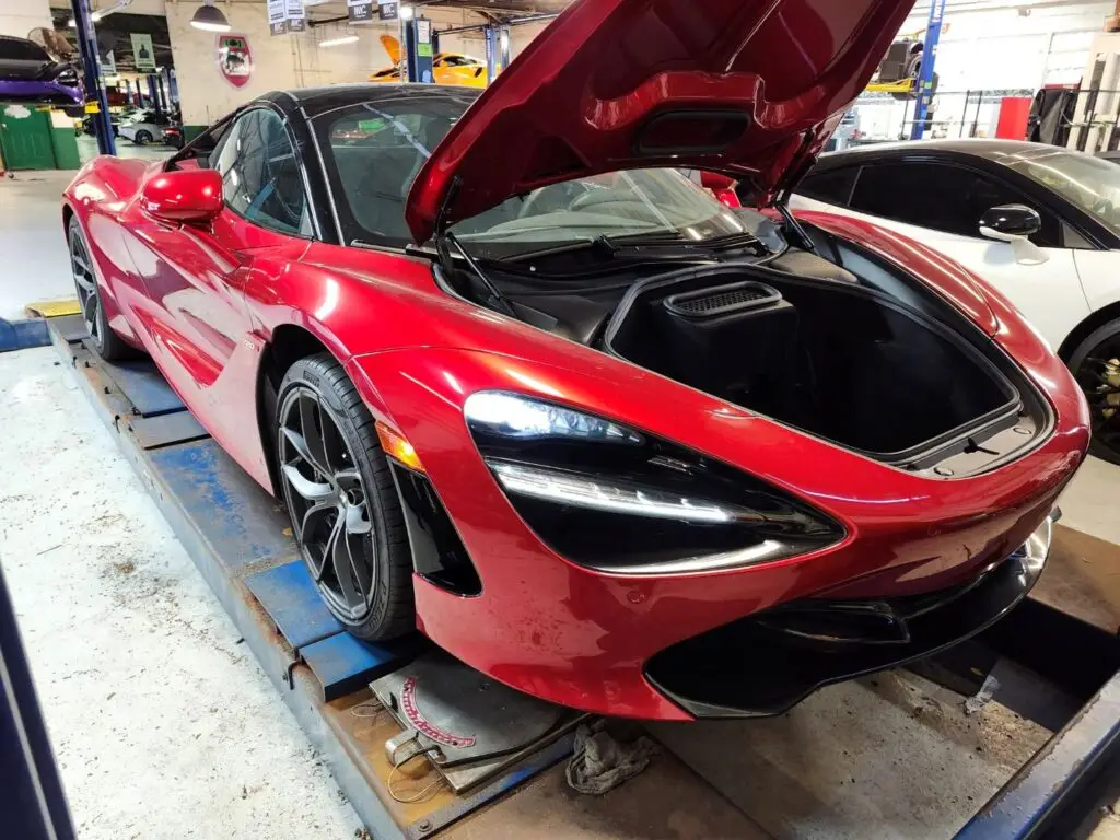Auto praise performed a comprehensive diminished value appraisal in Miami for this Mclaren 720S To document the post repair loss in market value.