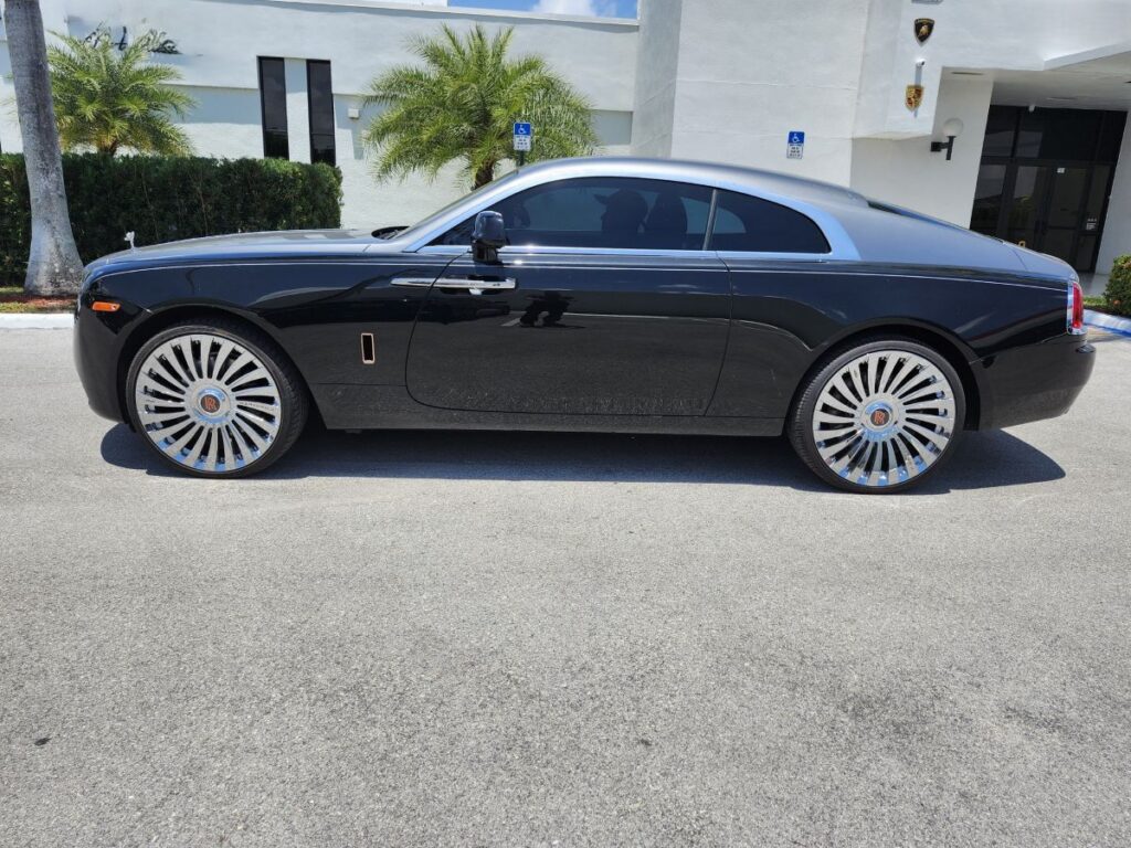 two-tone Rolls-Royce Ghost Series II being appraised in Boca Raton for a Florida diminished value claim.