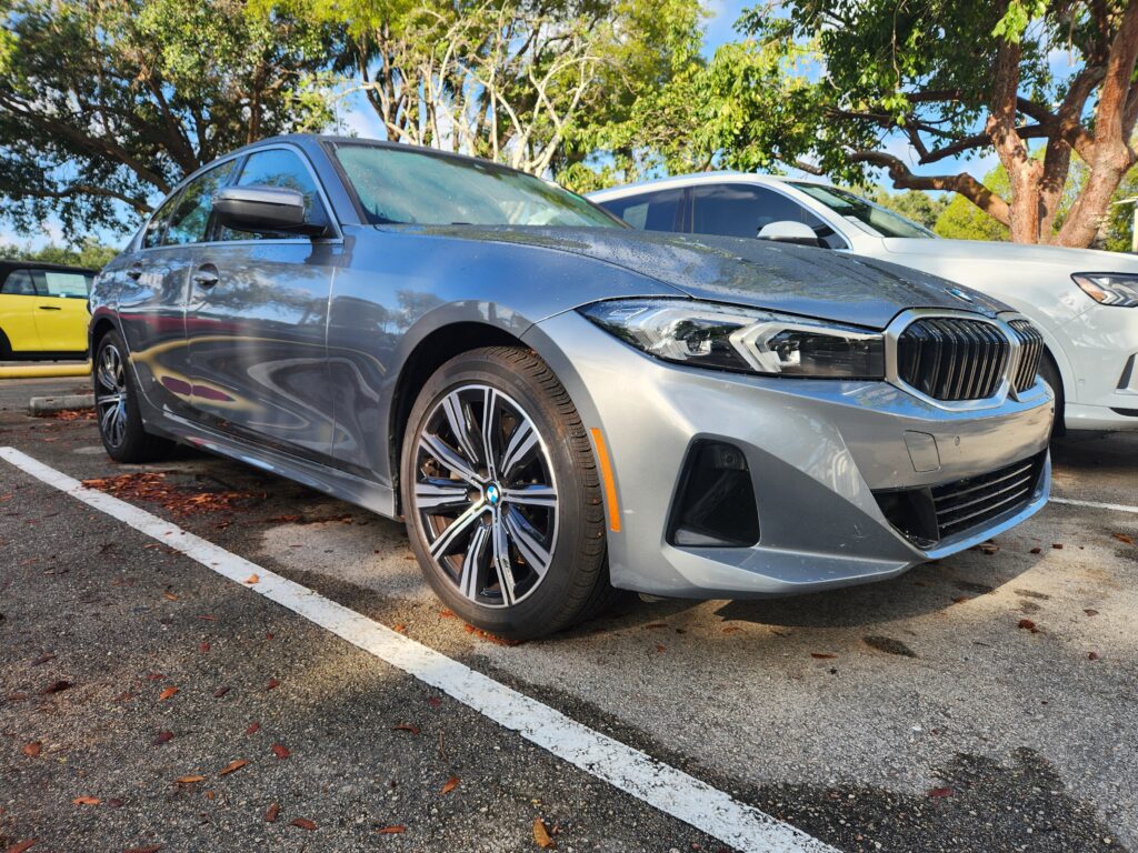 Auto Praise performing an independent appraisal on a BMW in Coconut Creek FL
